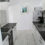 Jolie Mazet Avec Piscine Privée ! Nîmes