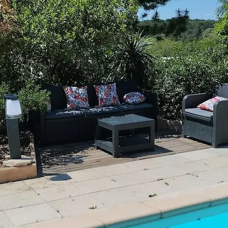 Jolie Mazet Avec Piscine Privee ! Nîmes